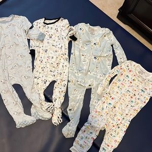 Four pajamas magnet me 9-12 months modal